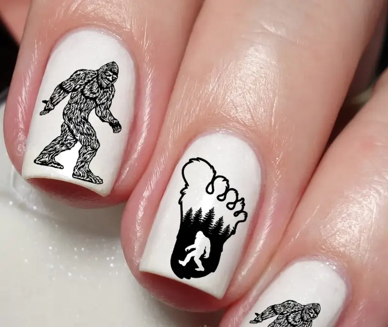 Bigfoot Tracks Nails