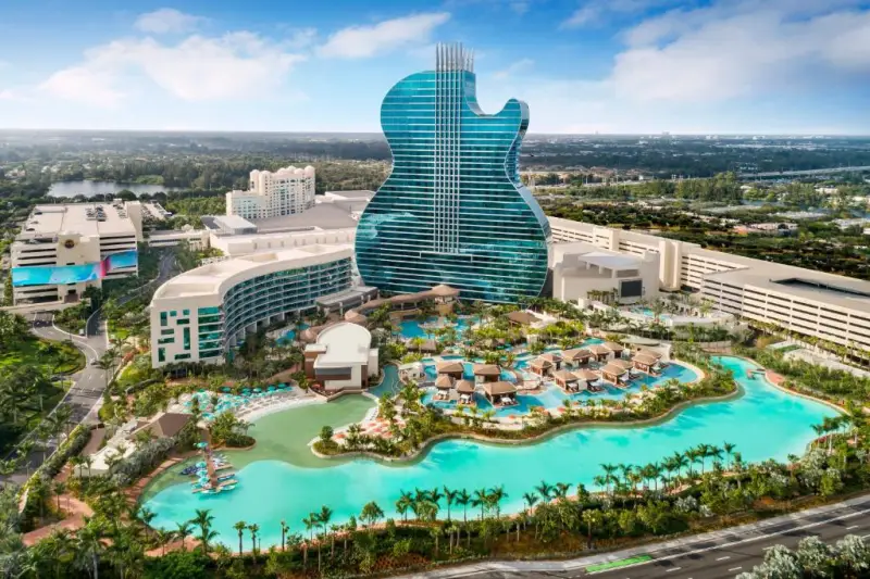 The Guitar-Shaped Hotel - Hollywood, Florida, USA