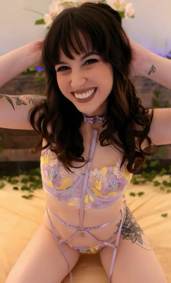 Girls In Lingeries 11