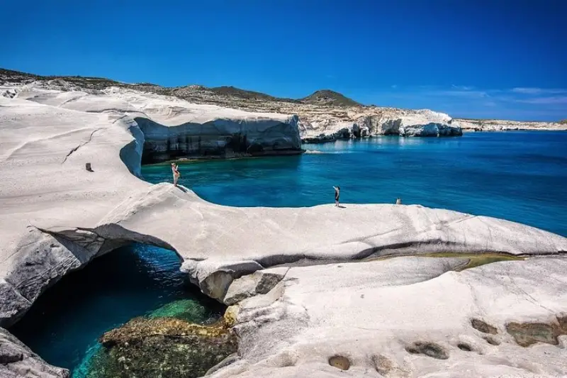 Sarakiniko Beach, Milos